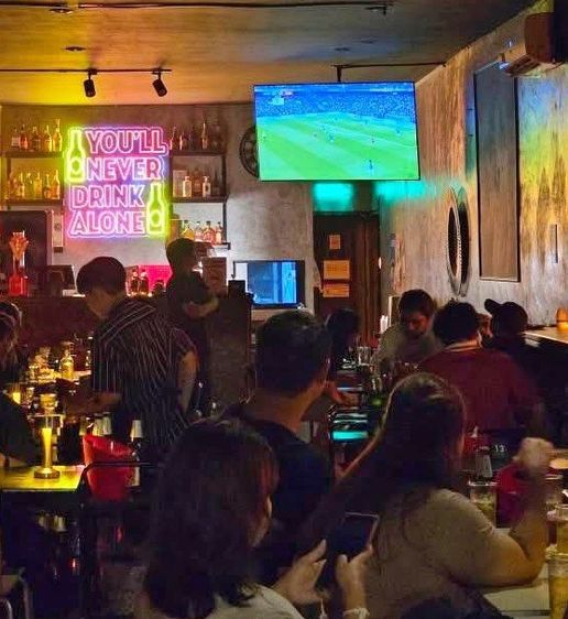 เซ้งร้านดมสุขบาร์ ย่านอุดมสุข เพียง 100,000 บ มีใบอนุญาตร้านอาหาร และการแสดง