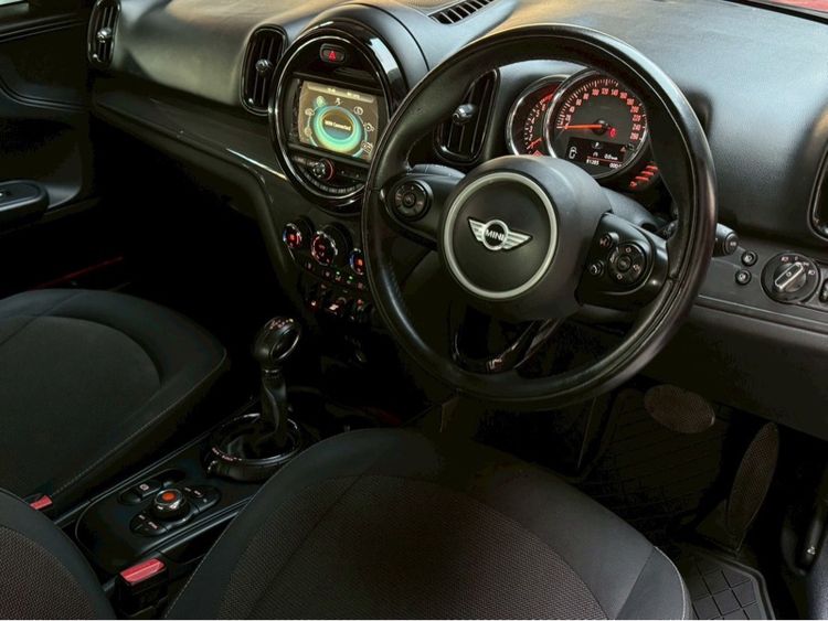 Mini COOPER 5 DOOR HATCH 2017 1.5 Sedan เบนซิน ไม่ติดแก๊ส เกียร์อัตโนมัติ แดง รูปที่ 4