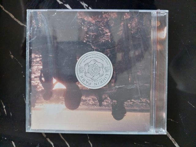 CD: Linkin Park "One More Light (New)
