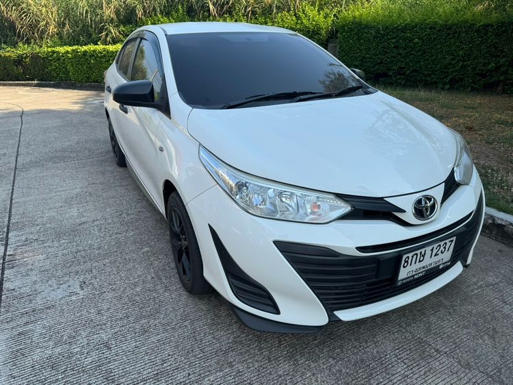 Toyota Yaris ATIV 2019 1.2 J Eco Sedan เบนซิน เกียร์อัตโนมัติ ขาว รูปที่ 4