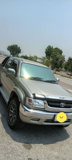 รถ Toyota Hilux Tiger D4D รุ่นย่อยอื่นๆ สี บรอนซ์ทอง