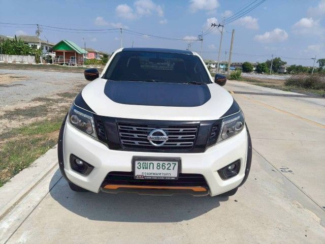 รถ Nissan NP300-NAVARA 2.5 Calibre E Black Edition สี ขาว