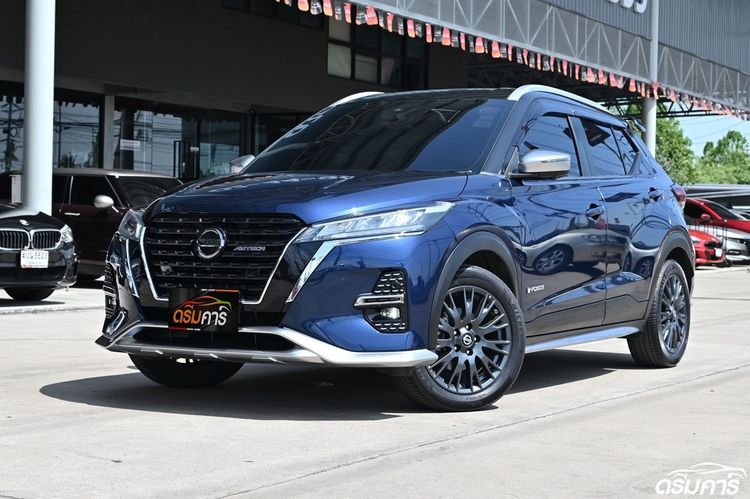 รถ Nissan Kicks 1.2 Autech สี น้ำเงิน