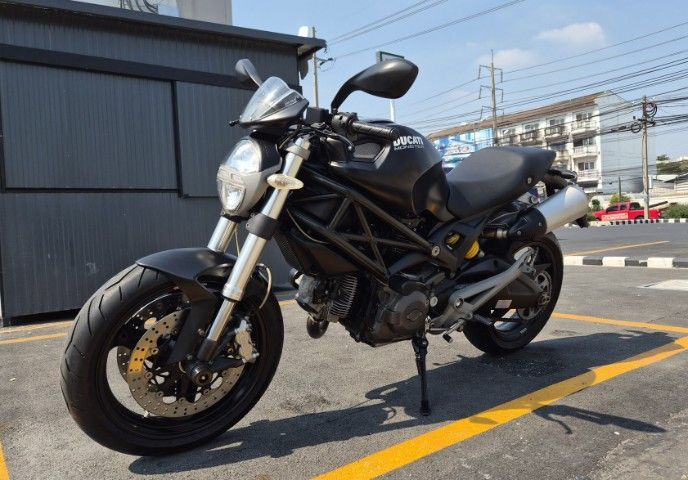ducati 696 