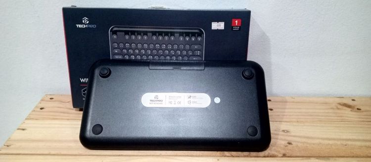Wireless Dot Keyboard