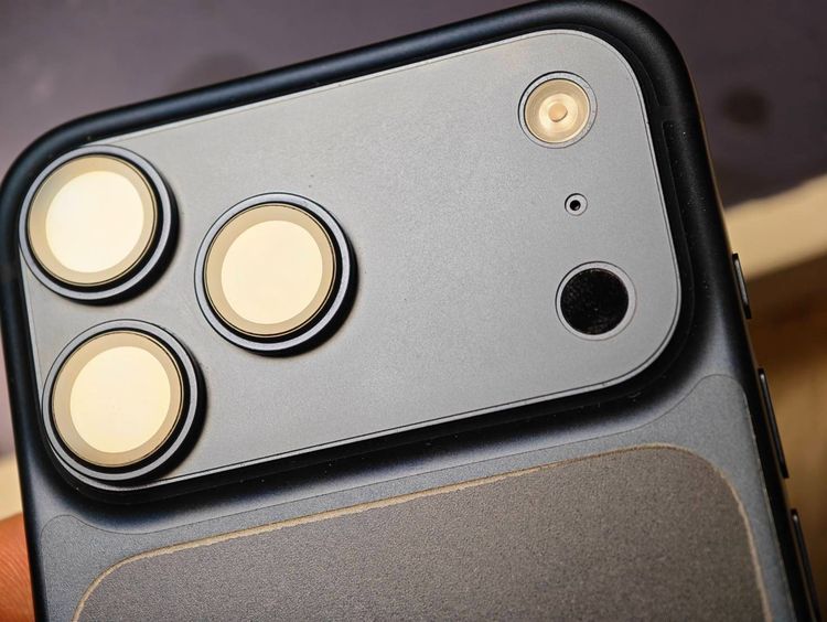 iPhone 17 Pro Max (256 GB) Deep Blue สุขภาพแบต 100 รอบชาร์ต 20 เครื่องศูนย์ไทย เดิมๆทุกจุด รูปที่ 8