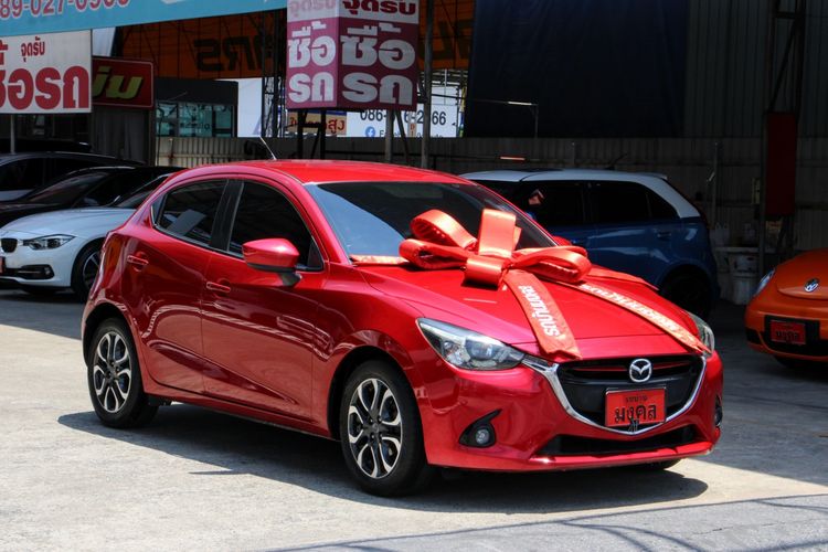 Mazda Mazda 2 2016 1.5 XD High Plus Sedan ดีเซล ไม่ติดแก๊ส เกียร์อัตโนมัติ แดง