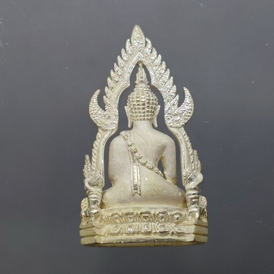 พระพุทธชินราช รุ่นมหาลาภ เนื้อเงิน พุทธาภิเษก ณ วัดพระศรีรัตนมหาธาตุวรมหาวิหาร พิษณุโลก พ.ศ.2540 พร้อมกล่องเดิม และการ์ดรับรอง รูปที่ 4
