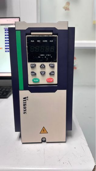อินวอร์เตอร์  Veikong VFD500 5.5KW