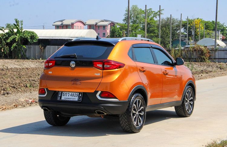 MG GS 2016 2.0 X 4WD Sedan เบนซิน ไม่ติดแก๊ส เกียร์อัตโนมัติ ส้ม รูปที่ 4