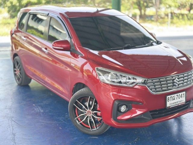 รถ Suzuki Ertiga 1.5 GX สี แดง