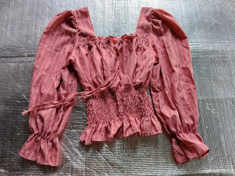 เสื้อแฟชั่นแขนยาวสีชมพู