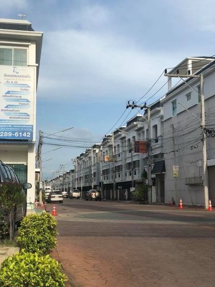 อื่นๆ มีบางส่วน ทาวน์เฮ้าส์ใจกลางเมือง รูปที่ 4