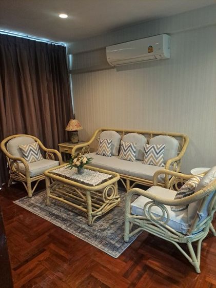 Room for rent siam penthouse sukhumvit soi 8, 80 mtsq. fully furnished, 2 bedrooms, 1 bathroom, BTS Nana station,MRT Sukhumvit