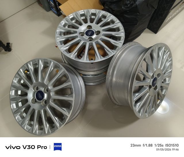 ขายล้อแม็ก ford fiesta ecoboost 1.0 turbo ขอบ16  4รู100 สภาพดี ไม่คดไม่ดุ้ง ถอดเก็บไว้ตั้งแต่ป้ายแดง รูปที่ 4