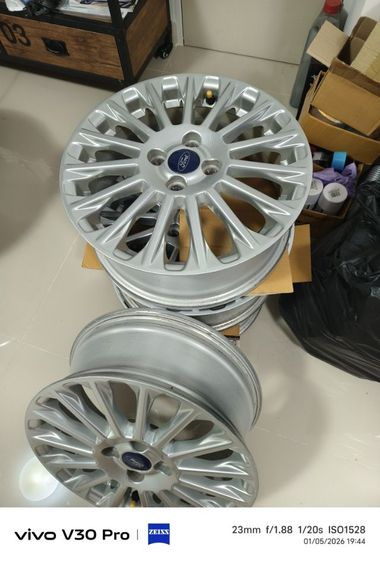 ขายล้อแม็ก ford fiesta ecoboost 1.0 turbo ขอบ16  4รู100 สภาพดี ไม่คดไม่ดุ้ง ถอดเก็บไว้ตั้งแต่ป้ายแดง รูปที่ 3