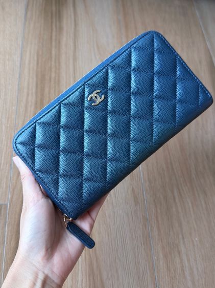 Chanel L-Gusset Zip Wellet 
