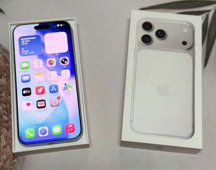 iphone 17 pro max 256g ประกันหมด เมษายน ปีหน้า