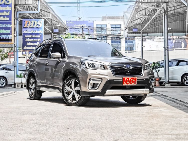 Subaru Forester 2020 2.0 i-S EyeSight Utility-car เบนซิน เกียร์อัตโนมัติ เขียว รูปที่ 4