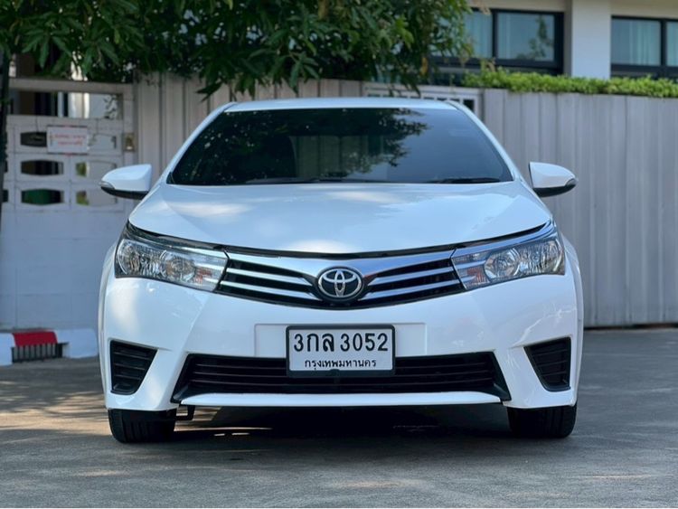 Toyota Altis 2014 1.6 G Sedan เบนซิน ไม่ติดแก๊ส เกียร์อัตโนมัติ ขาว รูปที่ 2
