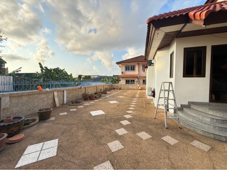 มีบางส่วน ใช่ ขายบ้านพัทยา รูปที่ 4