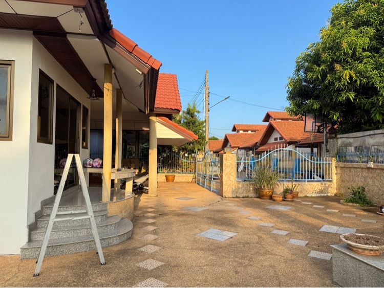 มีบางส่วน ใช่ ขายบ้านพัทยา รูปที่ 3