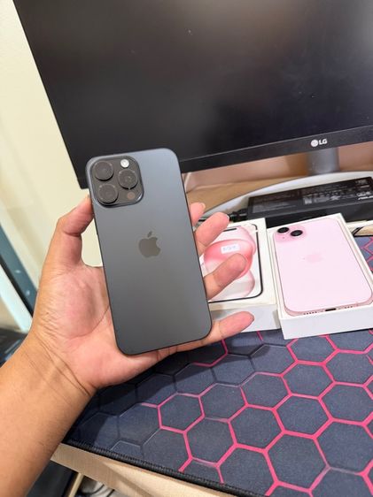 256 GB iPhone 16 Pro Max 256GB Titanium Black เดิมๆ ใช้งานปกติ แบต 90 สอบถามได้คัฟ 