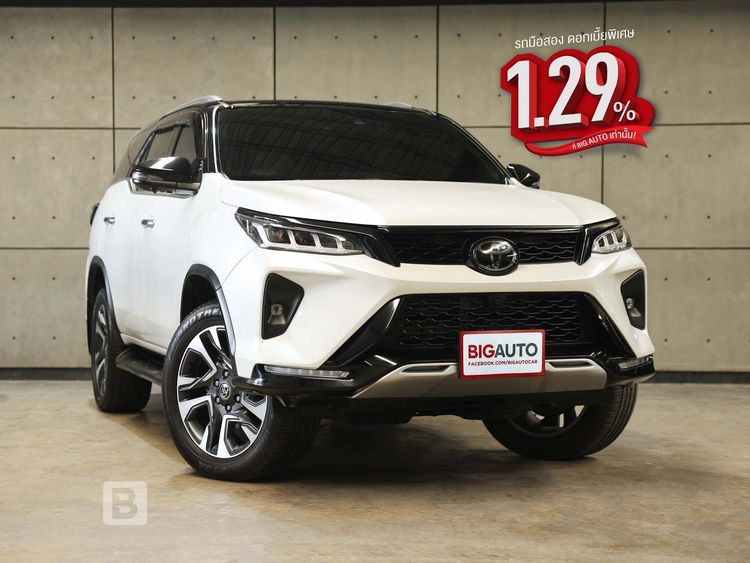 Toyota Fortuner 2024 2.8 Legender Black Top 4WD Utility-car ดีเซล ไม่ติดแก๊ส เกียร์อัตโนมัติ ขาว