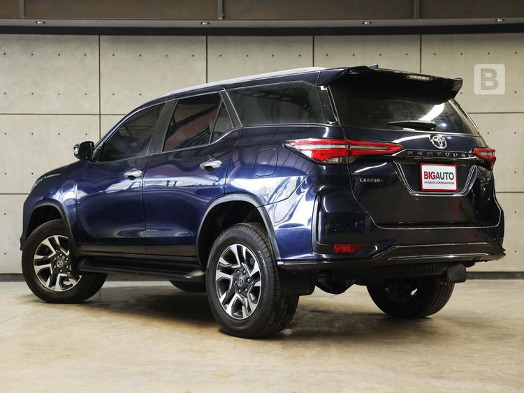 Toyota Fortuner 2023 2.4 Leader G Utility-car เบนซิน ไม่ติดแก๊ส เกียร์อัตโนมัติ น้ำเงิน รูปที่ 3