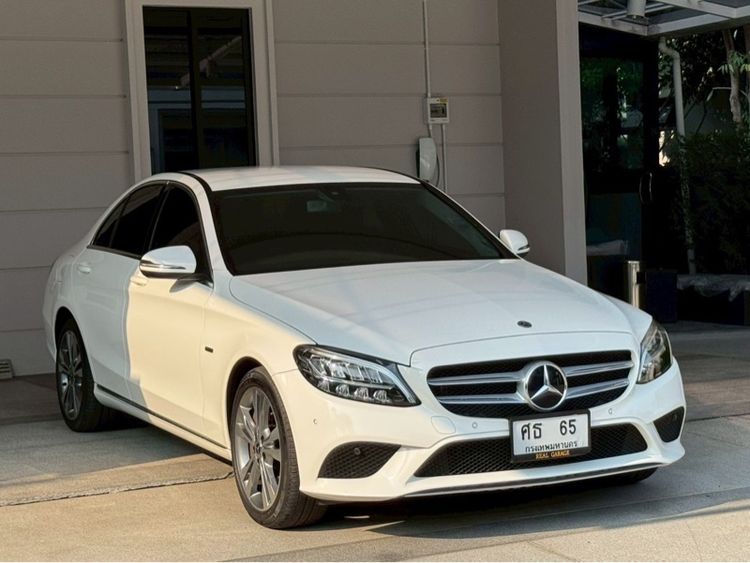 Mercedes-Benz C-Class 2020 C300 Sedan ปลั๊กอินไฮบริด (PHEV) ไม่ติดแก๊ส เกียร์อัตโนมัติ ขาว รูปที่ 3
