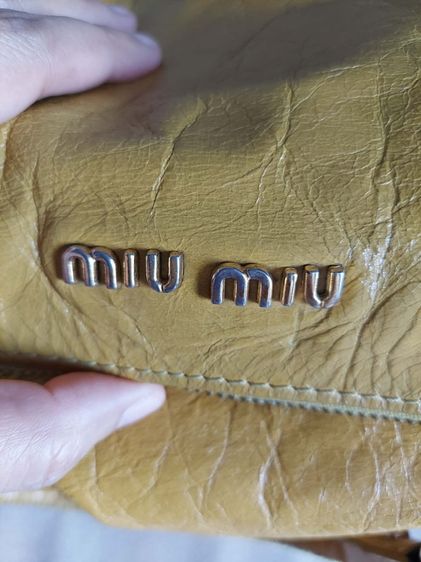 กระเป๋า miu miu โบว์ สีเหลือง รูปที่ 9