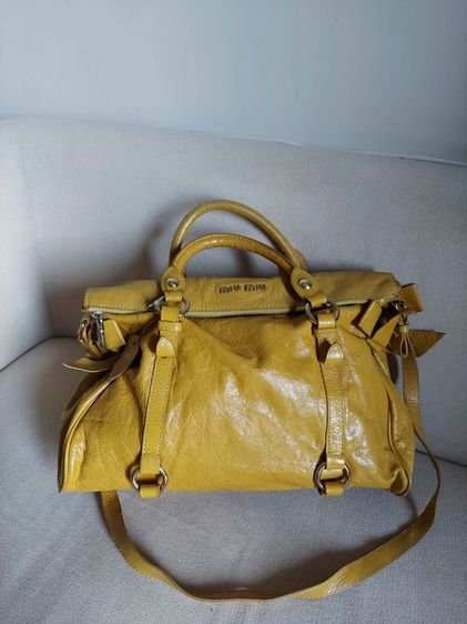 กระเป๋า miu miu โบว์ สีเหลือง