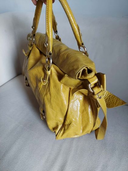 กระเป๋า miu miu โบว์ สีเหลือง รูปที่ 5