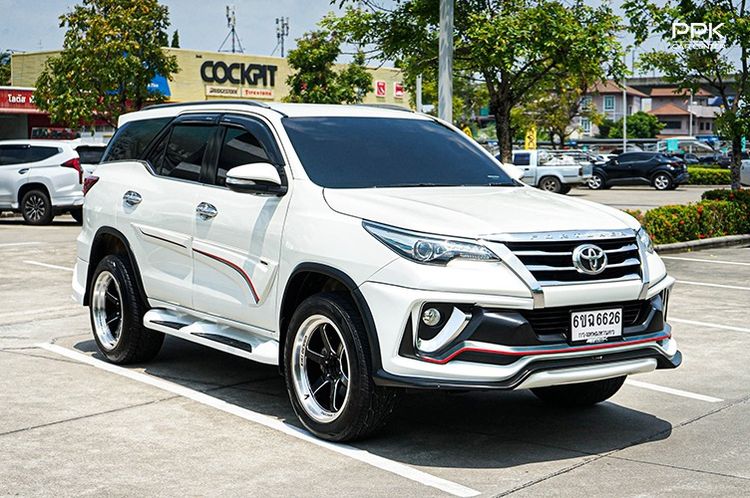 Toyota Fortuner 2016 2.4 V Utility-car ดีเซล ไม่ติดแก๊ส เกียร์อัตโนมัติ ขาว รูปที่ 3