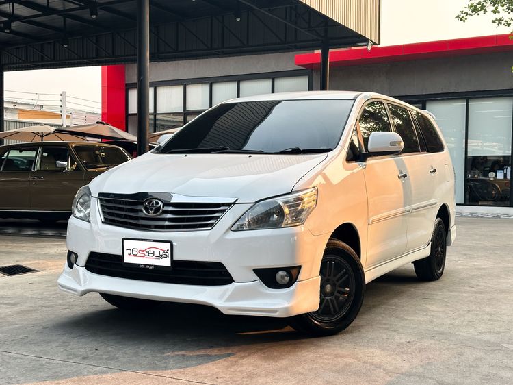 Toyota Innova 2012 2.0 V Utility-car เบนซิน เกียร์อัตโนมัติ ขาว