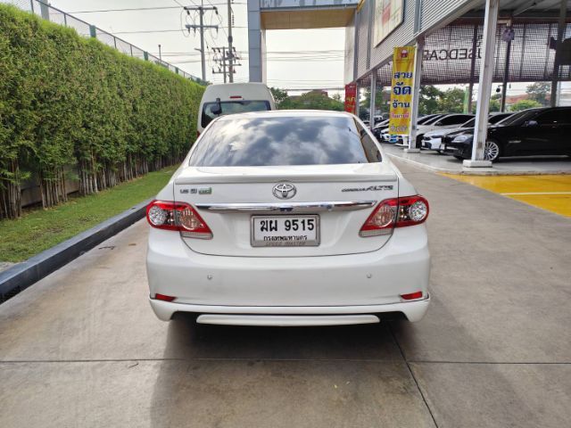 Toyota Altis 2012 1.6 E CNG Sedan เบนซิน NGV เกียร์อัตโนมัติ ขาว รูปที่ 4