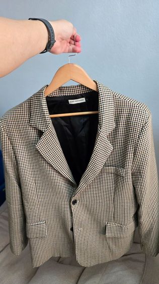 เสื้อสูทเกาหลี blazer oversize ลายตาราง ของ kins.​19 studio สยาม ใส่ได้ทั้งชายหญิง ไซส์ S ใส่ไปครั้งเดียวเท่านั้น (ซื้อมา 1090 บาท)​