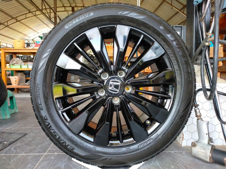 17" แม็กฮอนด้า ขอบ17 สีอบpowder coat พร้อมยางดันลอป 215 55 17 ปี24 ยางสวยทุกเส้นใส่ HRV accord อื่นๆ5 รู 114