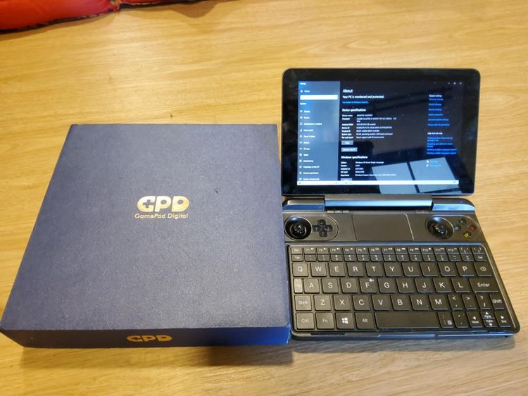 อุปกรณ์เกมส์ GPD win max 1