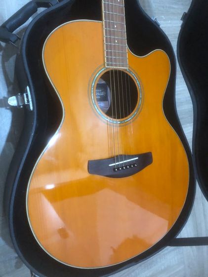 กีต้าร์โปร่งไฟฟ้า YAMAHA CPX-600 แถมกระเป๋าเคสแข็ง