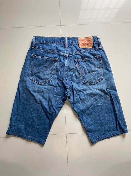 กางเกงยีนส์ขาสั้น ยี่ห้อ Levi’s รูปที่ 2