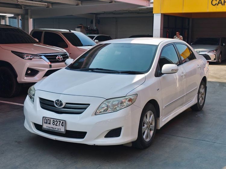 รถ Toyota Altis 1.6 G สี ขาว