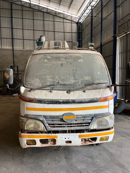 6  ล้อ HINO รถหกล้อมิก