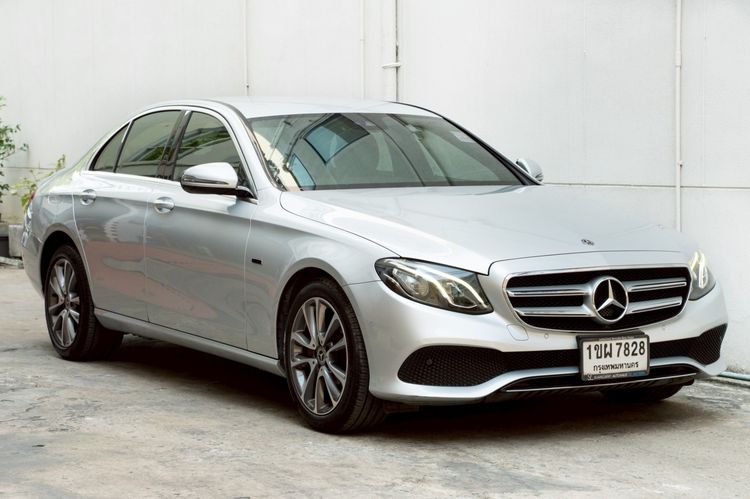Mercedes-Benz C-Class 2021 C300 Sedan ปลั๊กอินไฮบริด (PHEV) ไม่ติดแก๊ส เกียร์อัตโนมัติ บรอนซ์เงิน