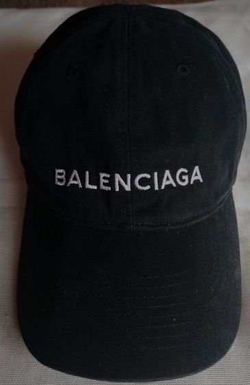 หมวกและหมวกแก๊ป หมวกแก๊ป Balenciaga 
