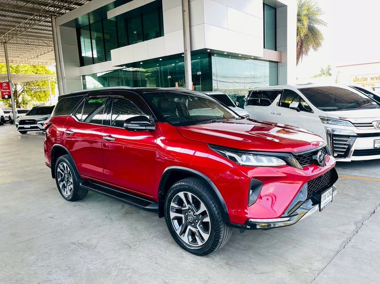 Toyota Fortuner 2021 2.8 Legender 4WD Utility-car ดีเซล ไม่ติดแก๊ส เกียร์อัตโนมัติ แดง รูปที่ 2