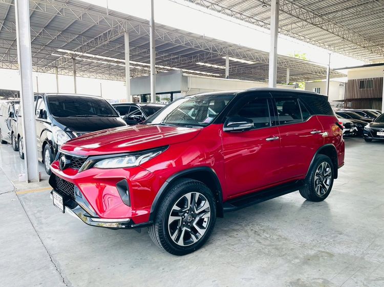 Toyota Fortuner 2021 2.8 Legender 4WD Utility-car ดีเซล ไม่ติดแก๊ส เกียร์อัตโนมัติ แดง