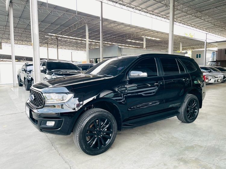 Ford Everest 2022 2.0 Titanium Sport Utility-car ดีเซล ไม่ติดแก๊ส เกียร์อัตโนมัติ ดำ