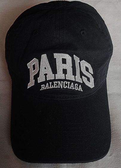 หมวกและหมวกแก๊ป หมวกแก๊ป Balenciaga 