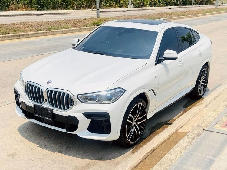 BMW X6 2022 3.0 xDrive40i M Sport Sedan เบนซิน ไม่ติดแก๊ส เกียร์อัตโนมัติ ขาว